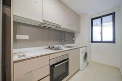 Lake Grande (D22), Condominium #557580231